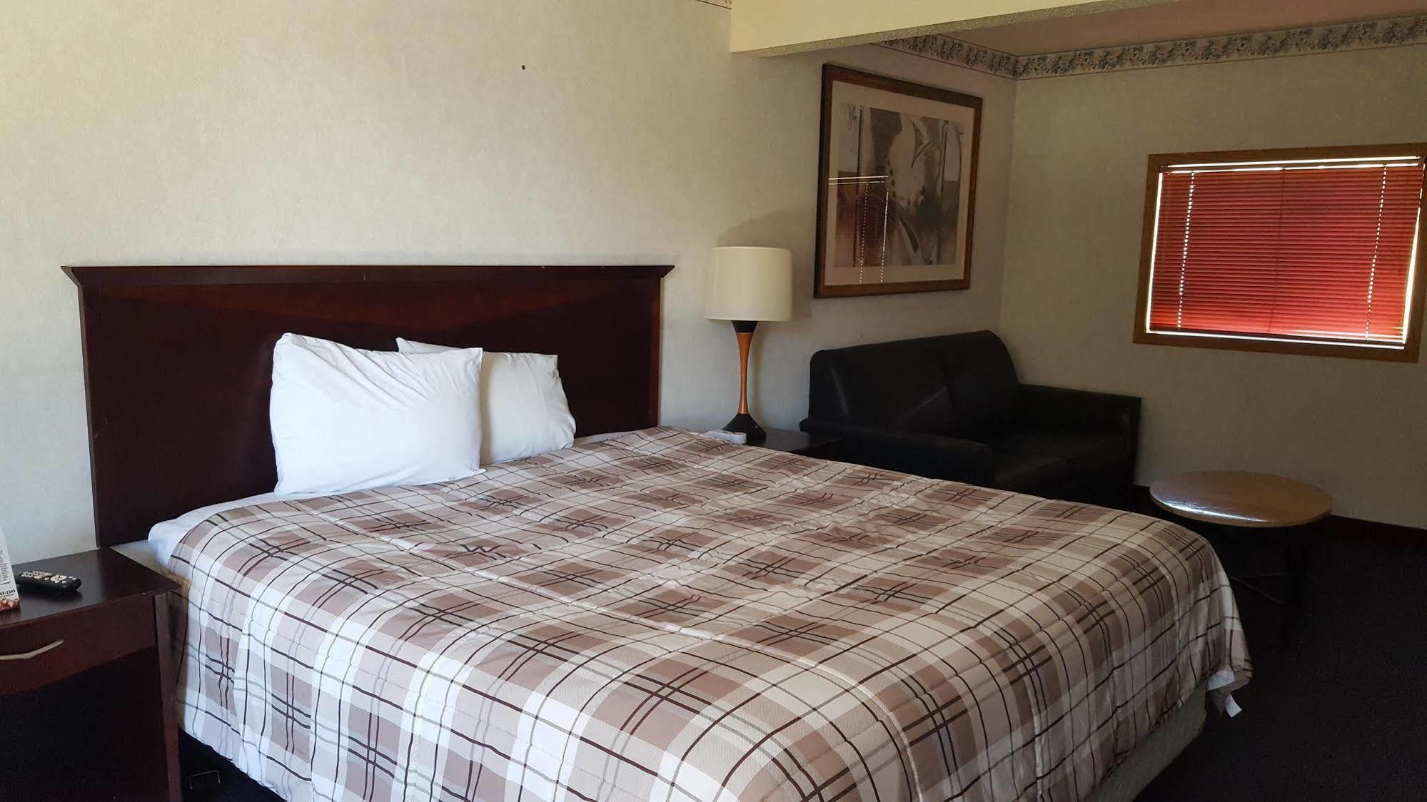 Richland Inn And Suites Zewnętrze zdjęcie