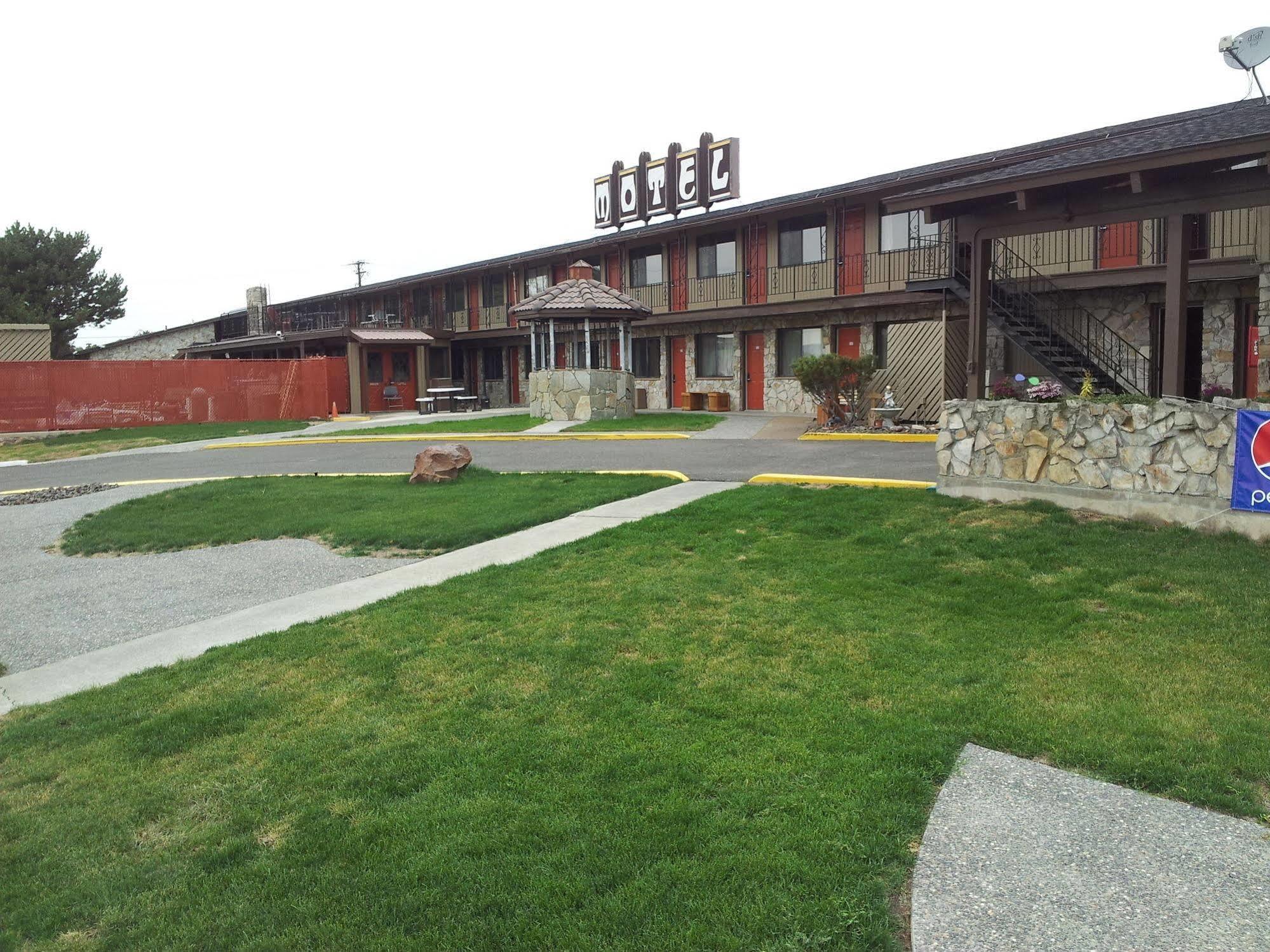 Richland Inn And Suites Zewnętrze zdjęcie